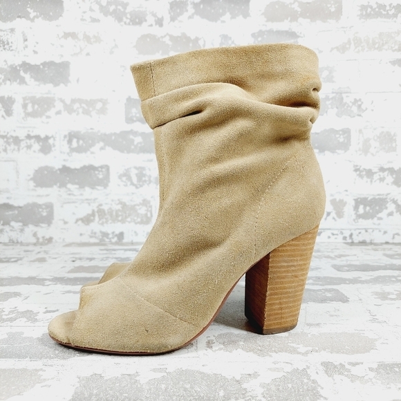 Nine West Kacey Tan Suede Leather High Heel Slouch Peep Toe Ankle Bootie O226 - Picture 1 of 13